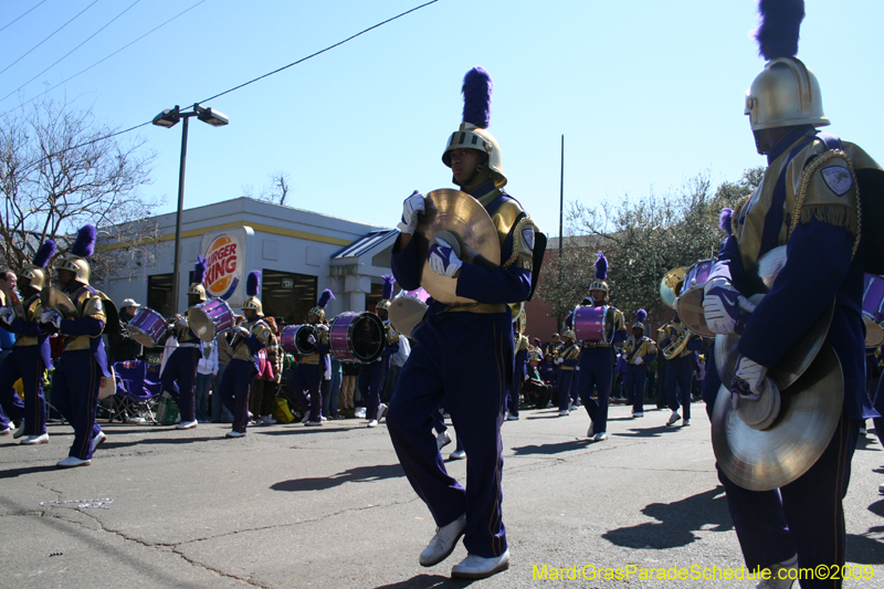 2009-Krewe-of-Mid-City-presents-Parrotheads-in-Paradise-Mardi-Gras-New-Orleans-0095