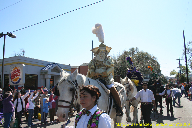 2009-Krewe-of-Mid-City-presents-Parrotheads-in-Paradise-Mardi-Gras-New-Orleans-0099