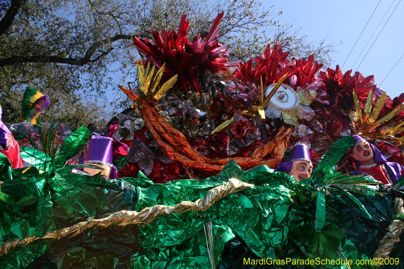 2009-Krewe-of-Mid-City-presents-Parrotheads-in-Paradise-Mardi-Gras-New-Orleans-0125