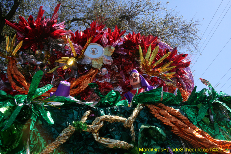 2009-Krewe-of-Mid-City-presents-Parrotheads-in-Paradise-Mardi-Gras-New-Orleans-0126