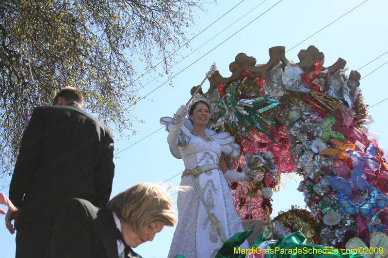 2009-Krewe-of-Mid-City-presents-Parrotheads-in-Paradise-Mardi-Gras-New-Orleans-0130