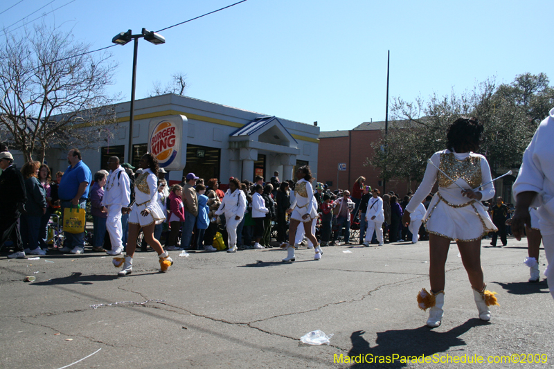 2009-Krewe-of-Mid-City-presents-Parrotheads-in-Paradise-Mardi-Gras-New-Orleans-0138