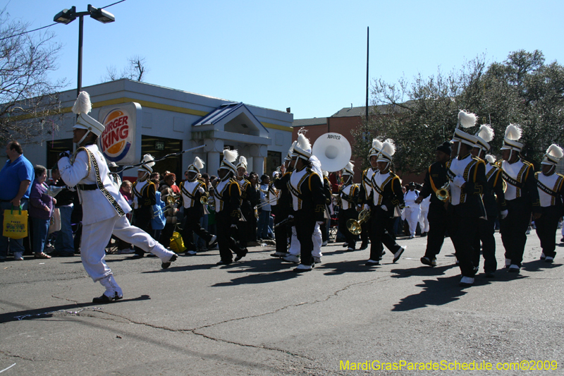 2009-Krewe-of-Mid-City-presents-Parrotheads-in-Paradise-Mardi-Gras-New-Orleans-0141