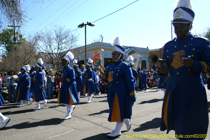 2009-Krewe-of-Mid-City-presents-Parrotheads-in-Paradise-Mardi-Gras-New-Orleans-0172