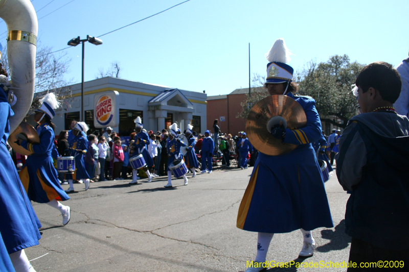 2009-Krewe-of-Mid-City-presents-Parrotheads-in-Paradise-Mardi-Gras-New-Orleans-0173