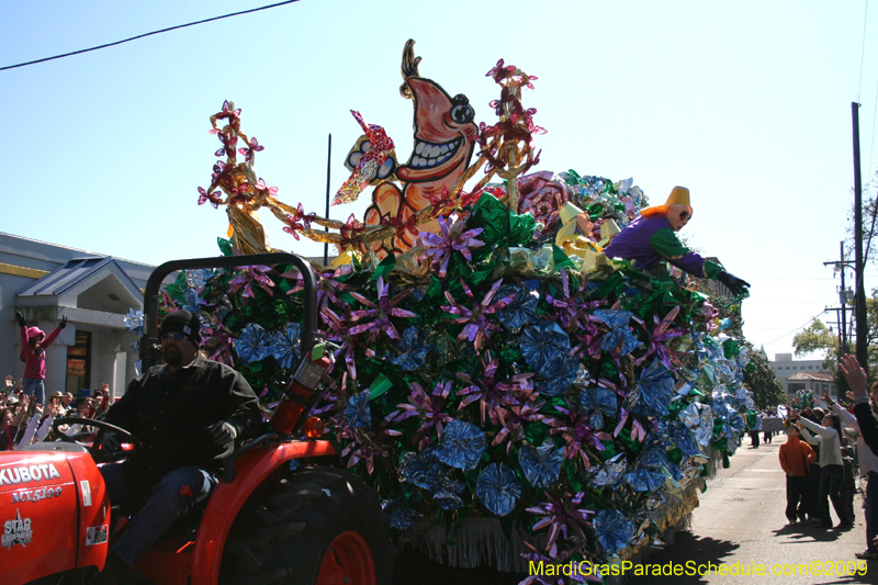 2009-Krewe-of-Mid-City-presents-Parrotheads-in-Paradise-Mardi-Gras-New-Orleans-0303