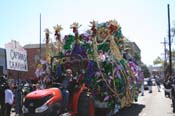 2009-Krewe-of-Mid-City-presents-Parrotheads-in-Paradise-Mardi-Gras-New-Orleans-0105