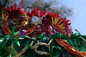 2009-Krewe-of-Mid-City-presents-Parrotheads-in-Paradise-Mardi-Gras-New-Orleans-0126