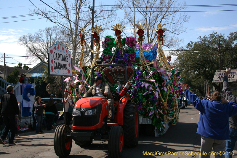 Krewe-of-Mid-City-2010-Mardi-Gras-New-Orleans-Carnival-8942