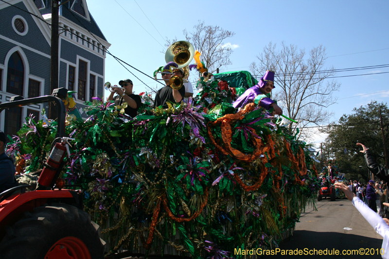 Krewe-of-Mid-City-2010-Mardi-Gras-New-Orleans-Carnival-8954