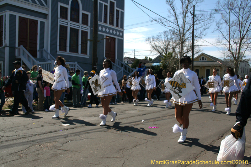 Krewe-of-Mid-City-2010-Mardi-Gras-New-Orleans-Carnival-8975
