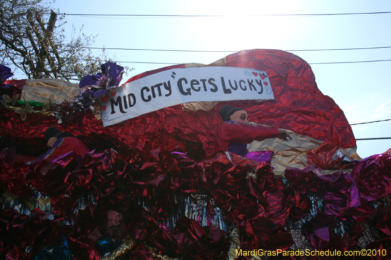 Krewe-of-Mid-City-2010-Mardi-Gras-New-Orleans-Carnival-8991