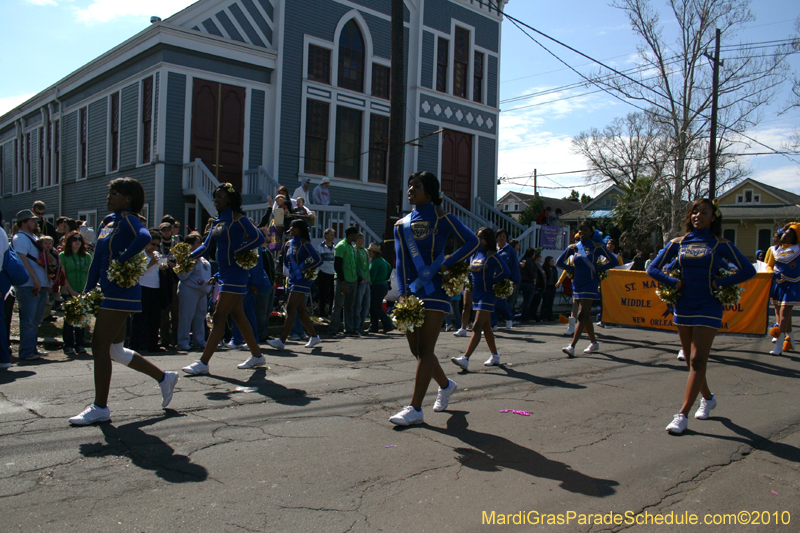 Krewe-of-Mid-City-2010-Mardi-Gras-New-Orleans-Carnival-9004