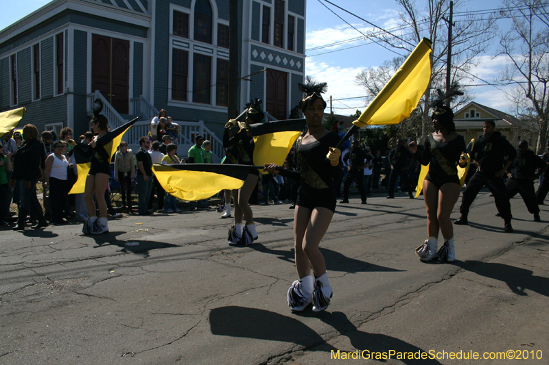 Krewe-of-Mid-City-2010-Mardi-Gras-New-Orleans-Carnival-9032