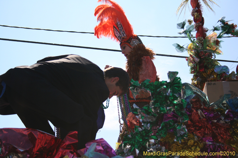 Krewe-of-Mid-City-2010-Mardi-Gras-New-Orleans-Carnival-9039