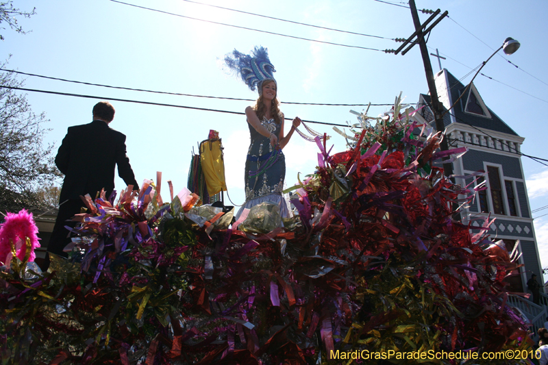 Krewe-of-Mid-City-2010-Mardi-Gras-New-Orleans-Carnival-9045