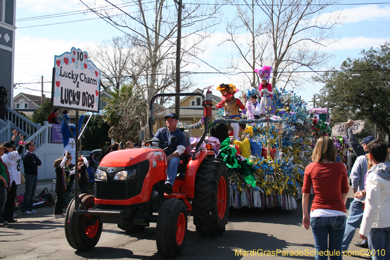 Krewe-of-Mid-City-2010-Mardi-Gras-New-Orleans-Carnival-9046