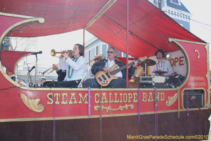 Krewe-of-Mid-City-2010-Mardi-Gras-New-Orleans-Carnival-9077