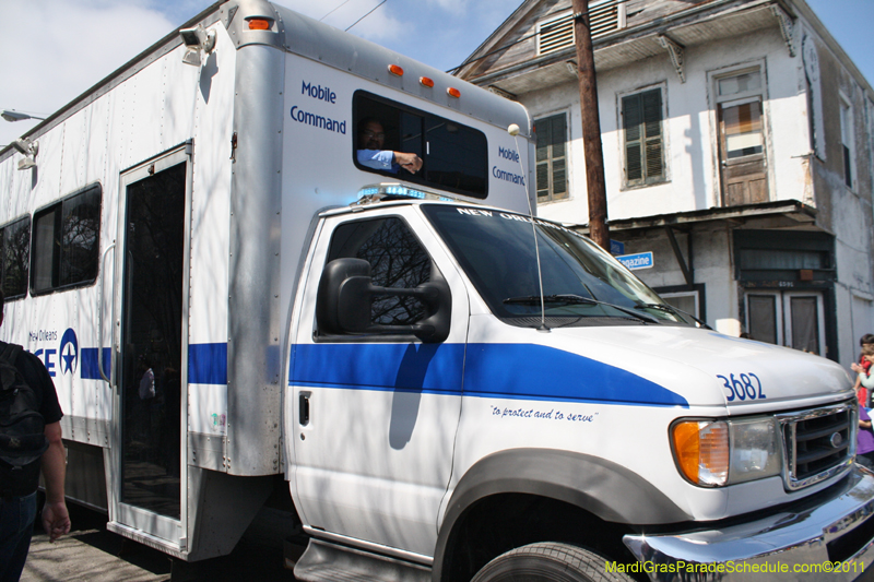 Krewe-of-Mid-City-2011-0003