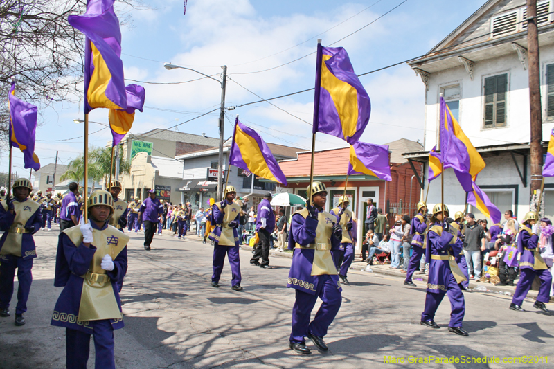 Krewe-of-Mid-City-2011-0010