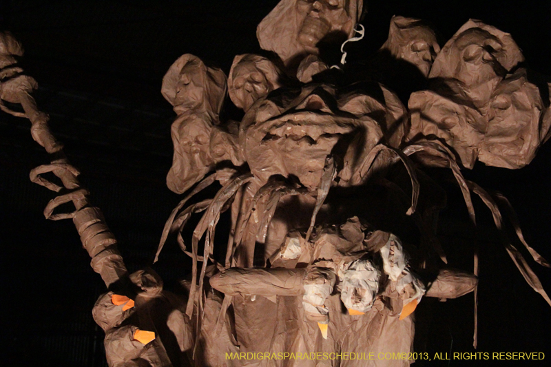 Krewe-of-Mid-City-Den-2013-1047