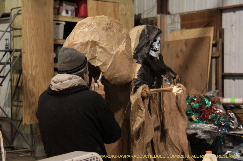 Krewe-of-Mid-City-Den-2013-1061