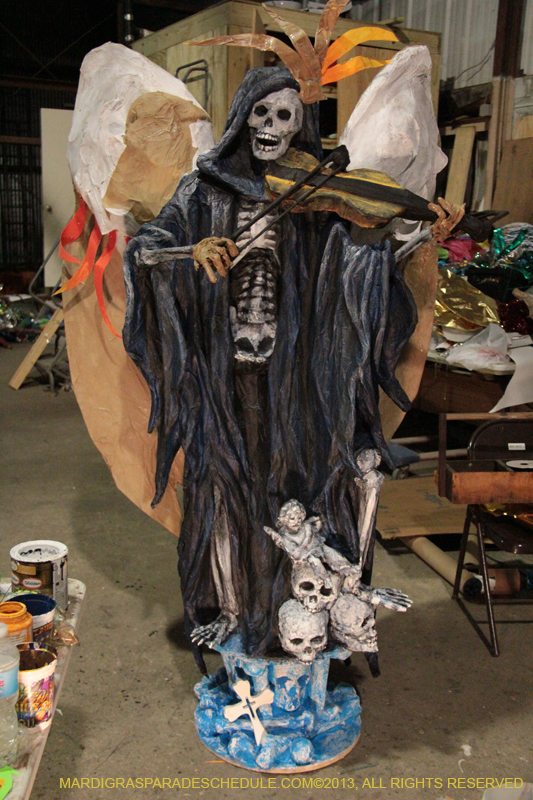 Krewe-of-Mid-City-Den-2013-1066