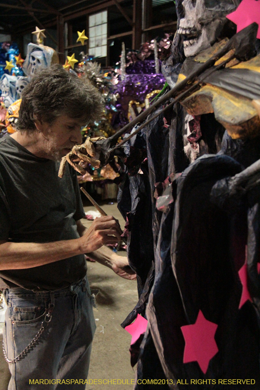 Krewe-of-Mid-City-Den-2013-1070