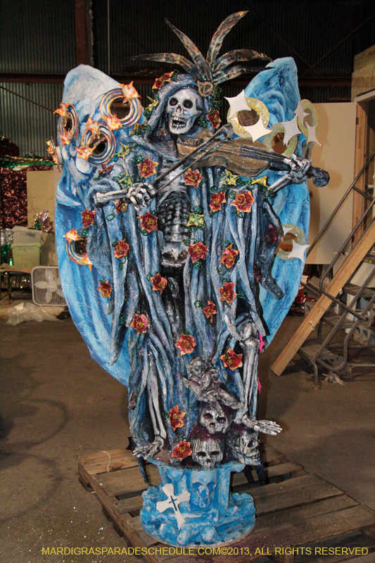 Krewe-of-Mid-City-Den-2013-1077