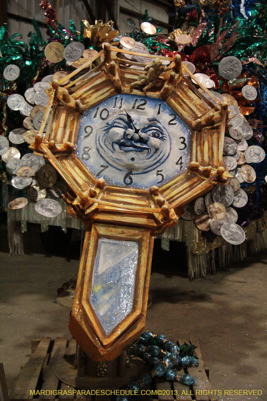 Krewe-of-Mid-City-Den-2013-1082