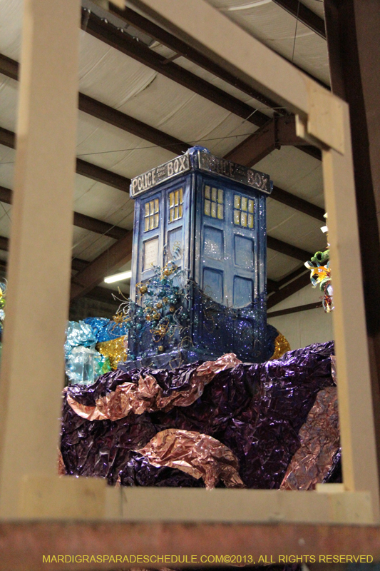 Krewe-of-Mid-City-Den-2013-1133