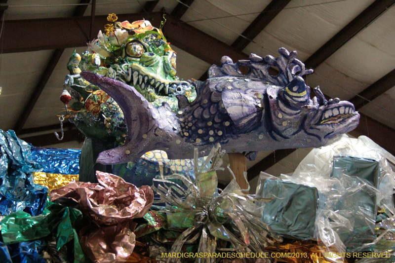 Krewe-of-Mid-City-Den-2013-1134