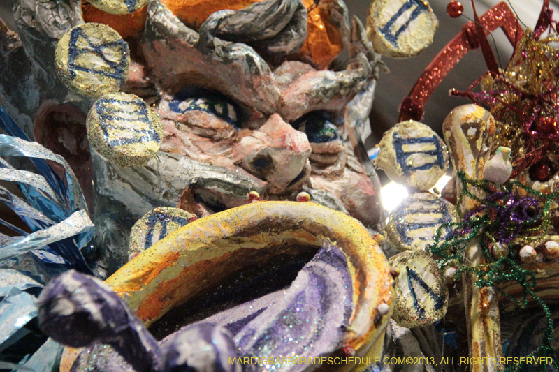 Krewe-of-Mid-City-Den-2013-1141