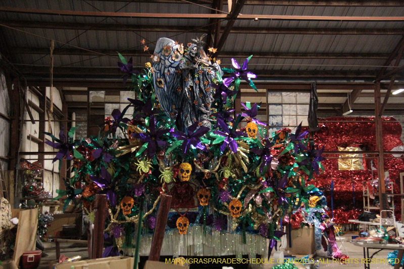 Krewe-of-Mid-City-Den-2013-1143