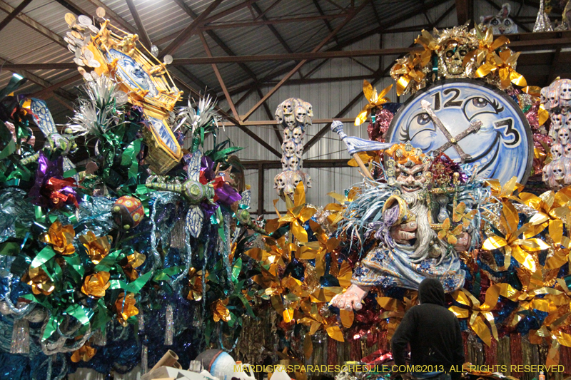 Krewe-of-Mid-City-Den-2013-1149