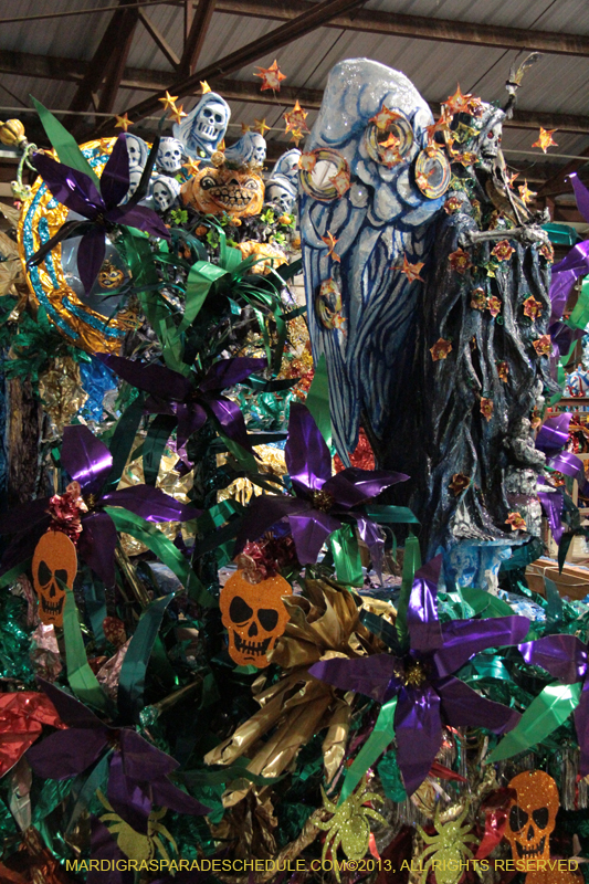 Krewe-of-Mid-City-Den-2013-1154