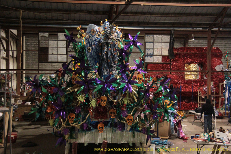 Krewe-of-Mid-City-Den-2013-1155