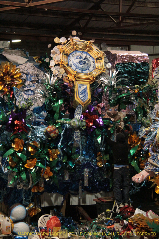 Krewe-of-Mid-City-Den-2013-1159