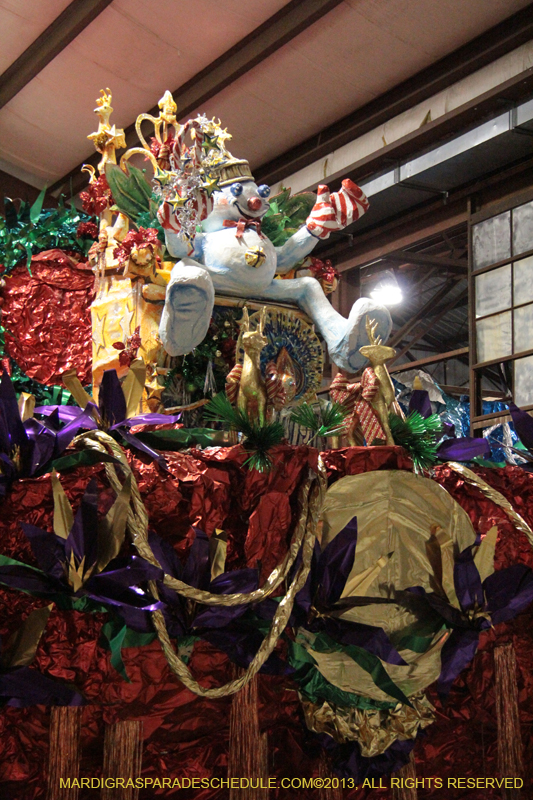 Krewe-of-Mid-City-Den-2013-1168