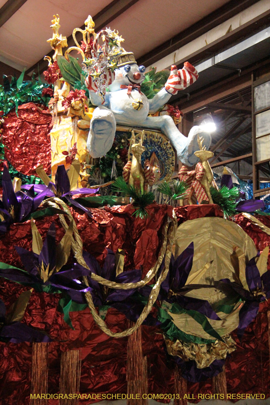 Krewe-of-Mid-City-Den-2013-1169
