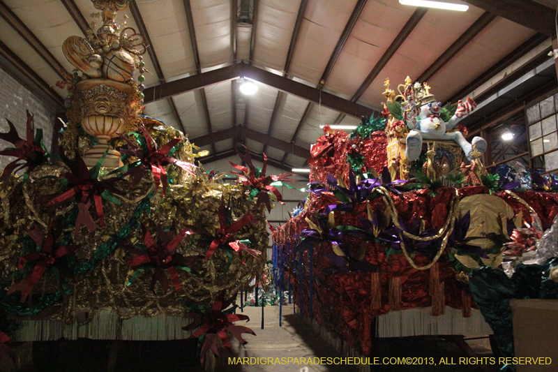 Krewe-of-Mid-City-Den-2013-1171