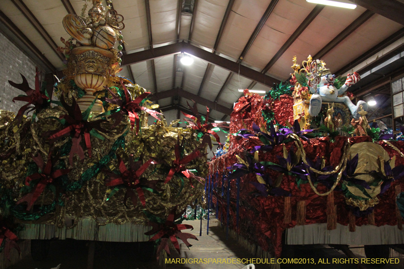 Krewe-of-Mid-City-Den-2013-1172
