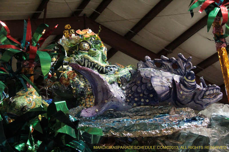 Krewe-of-Mid-City-Den-2013-1182