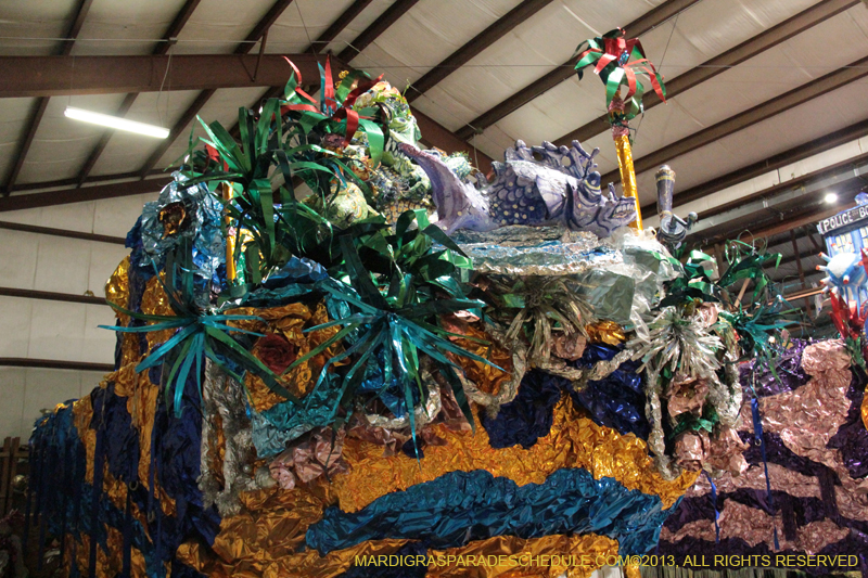 Krewe-of-Mid-City-Den-2013-1183