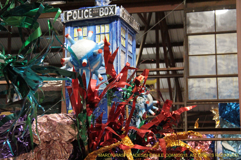 Krewe-of-Mid-City-Den-2013-1184