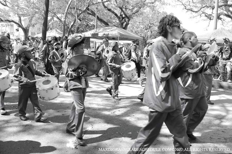 Krewe-of-Mid-City-00036-2022