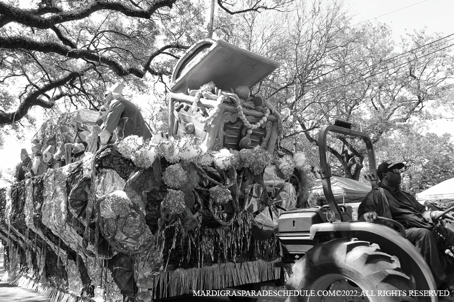 Krewe-of-Mid-City-00042-2022