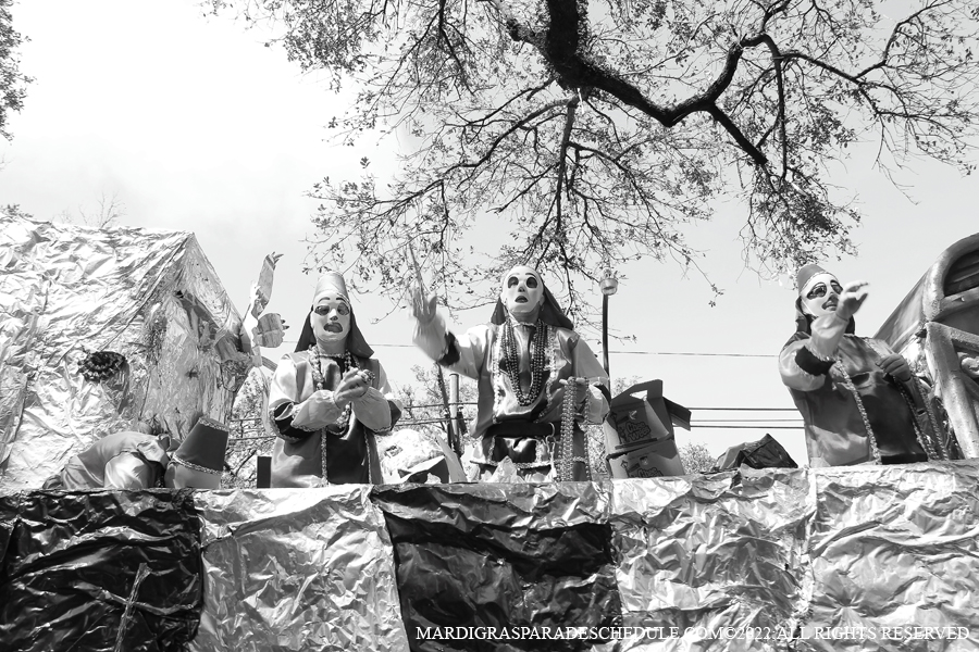 Krewe-of-Mid-City-00044-2022