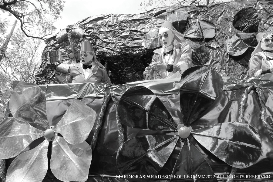 Krewe-of-Mid-City-00050-2022