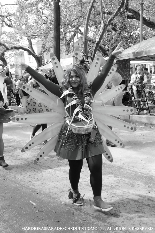 Krewe-of-Mid-City-00057-2022